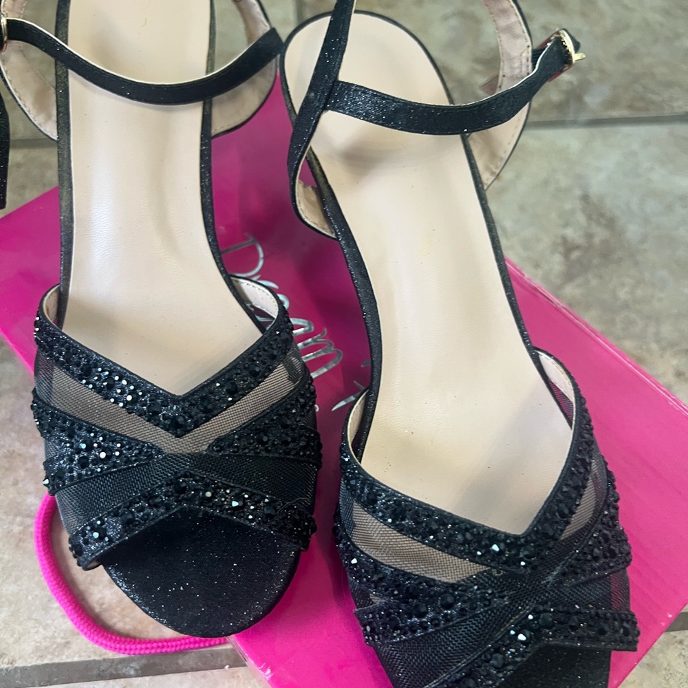 Ladies dress sandals